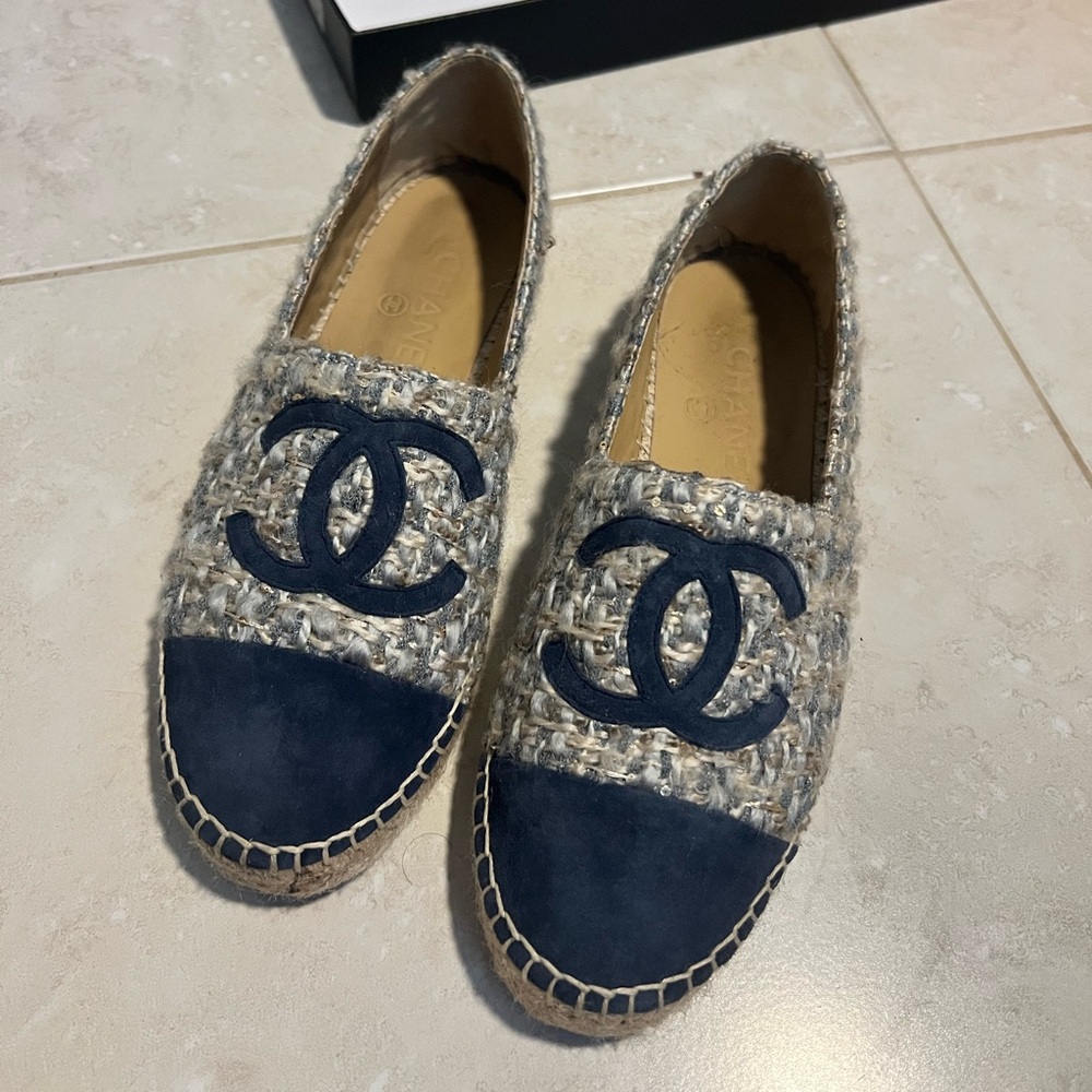 Chanel espadrille flats
